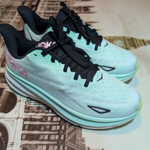 Hoka Clifton 9 Mint Fluorite Mint Cushioned Road Shoes Women's Size 8.5 No Box